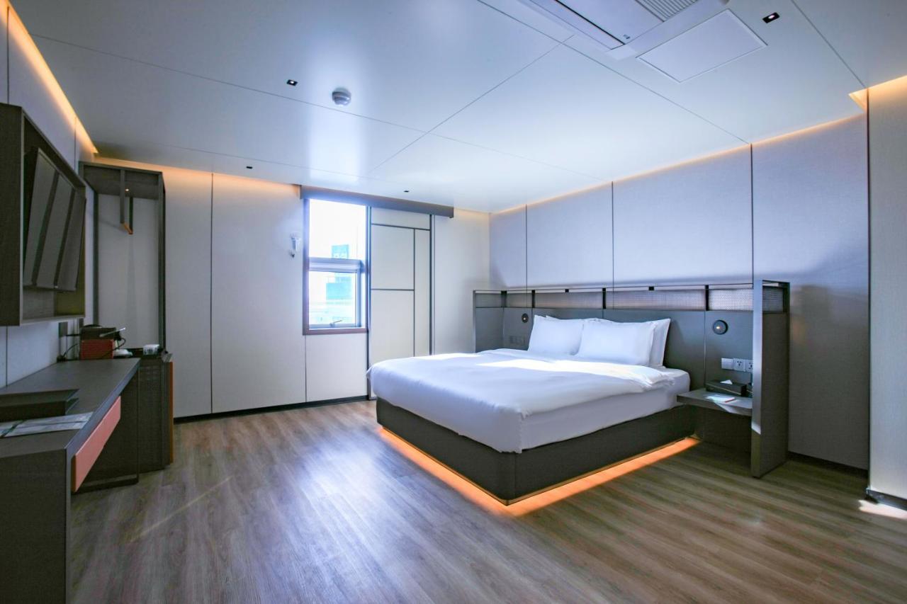 L&L City Hotel Чеджудо Экстерьер фото